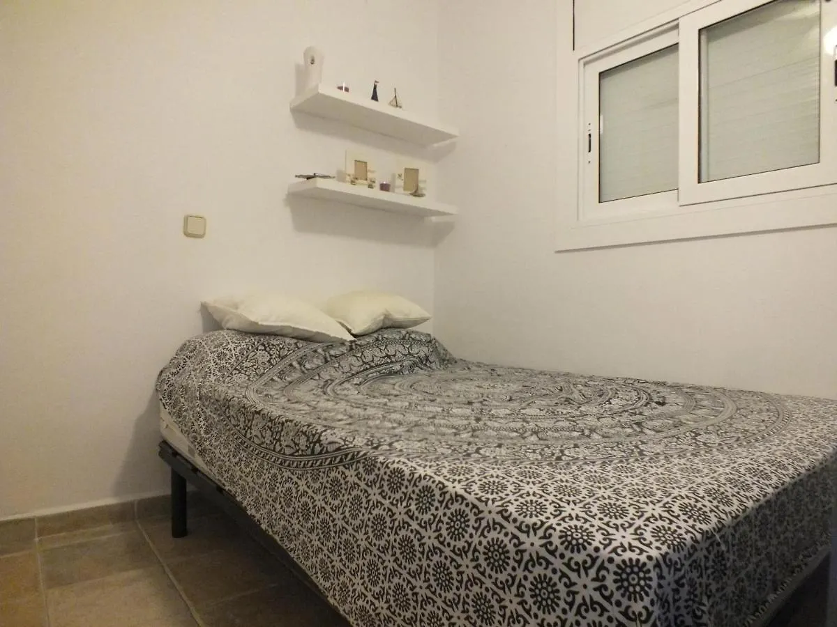 아파트 Acogedor Apartamento A 50M De La Playa Con Aire Acondicionado Y Tv, 2/4 Personas - Es-204-31 로지즈 스페인